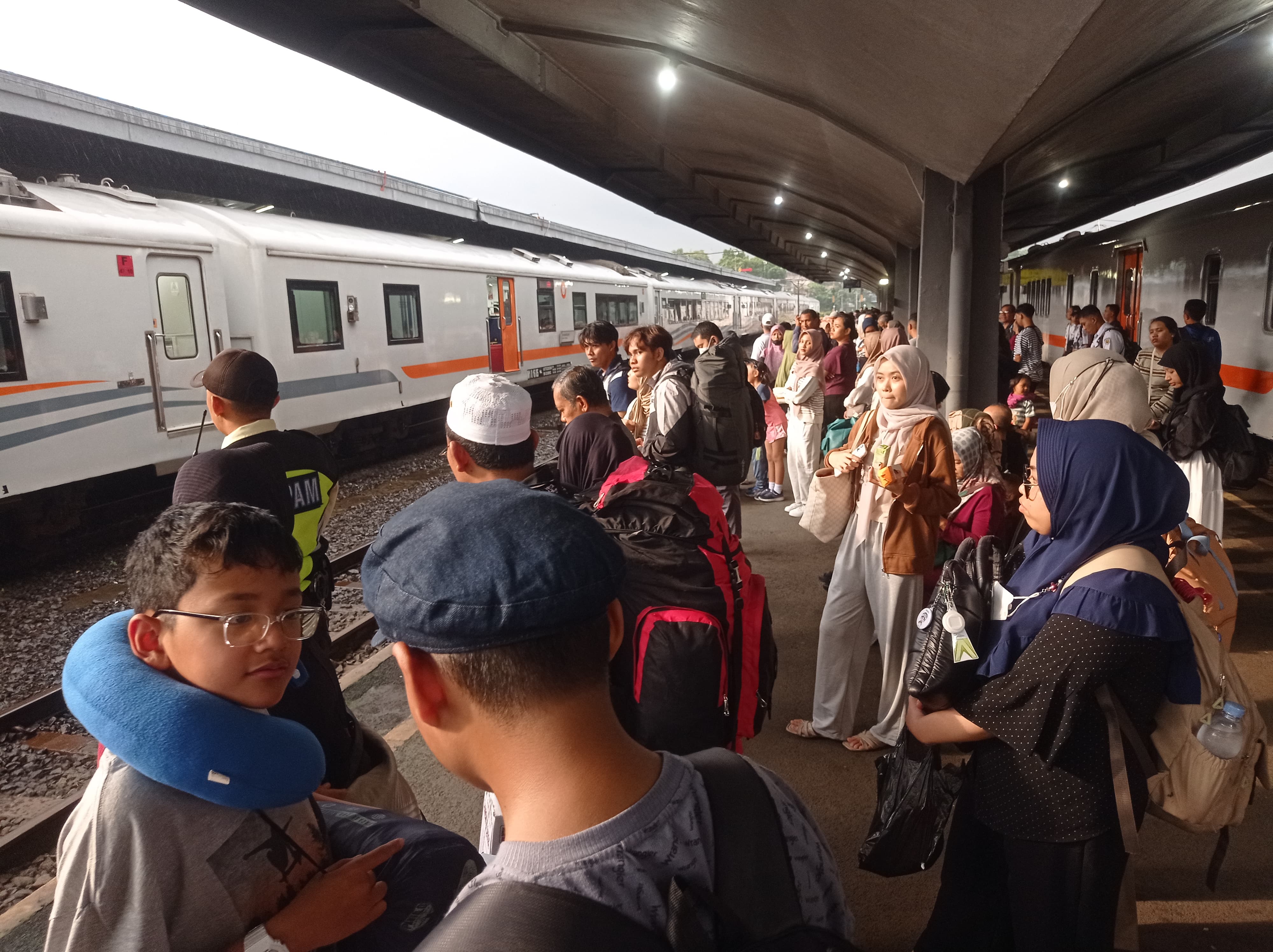 Stasiun Malang Layani 130 Ribu Lebih Penumpang Saat Libur Nataru 2024/2025