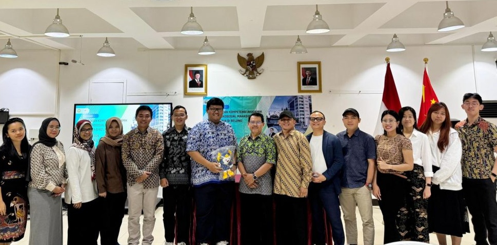 UM Beri Penguatan Mental dan Kompentensi Mahasiswa Indonesia di Beijing