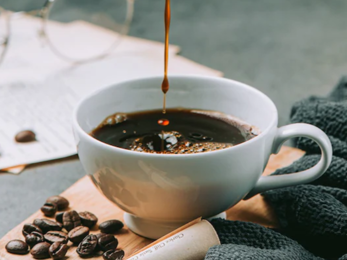 Ketahui Batasan Minum Kopi dalam Sehari, Kontrol Tekanan Darah