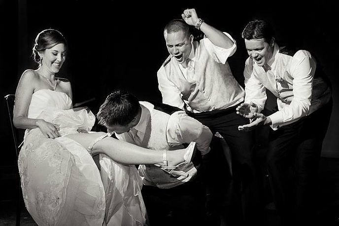 Ada Garter Ceremony di Pernikahan Luna Maya, Apa Itu? Yuk, Kulik Sejarah dan Budayanya!