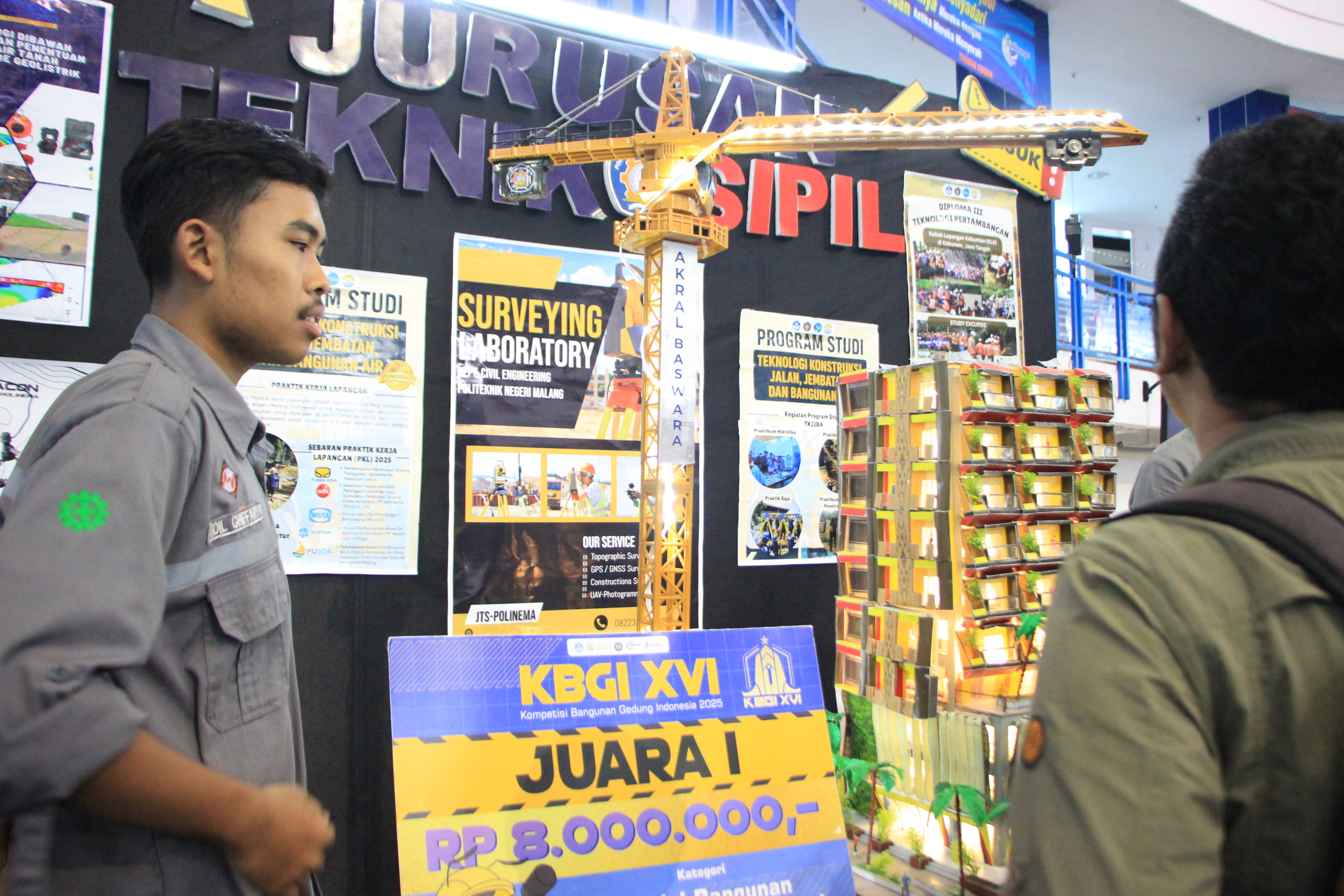 Sangat Detail, Akurat, 'Tahan Gempa'! Miniatur Gedung Karya Mahasiswa Polinema Sedot Perhatian di Expo PBL