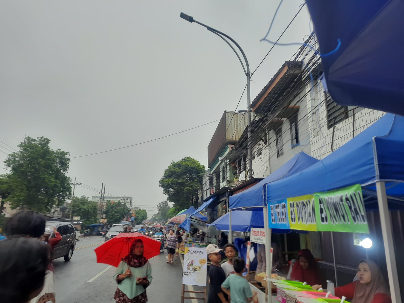 9 Rekomendasi Jajanan Lezat di Pasar Takjil Mergosono Malang