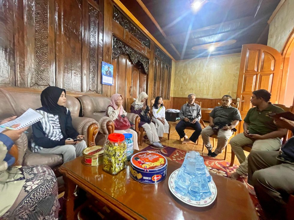 UM Gelar Program “Padusan Melek Digital, Cerdas Finansial!” untuk Gen Z Mojokerto