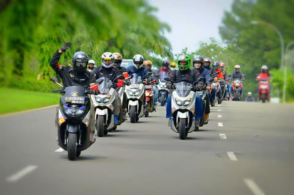 9 Motor Nyaman untuk Touring, Berikut Tips-Trik Touring Aman dan Lancar 