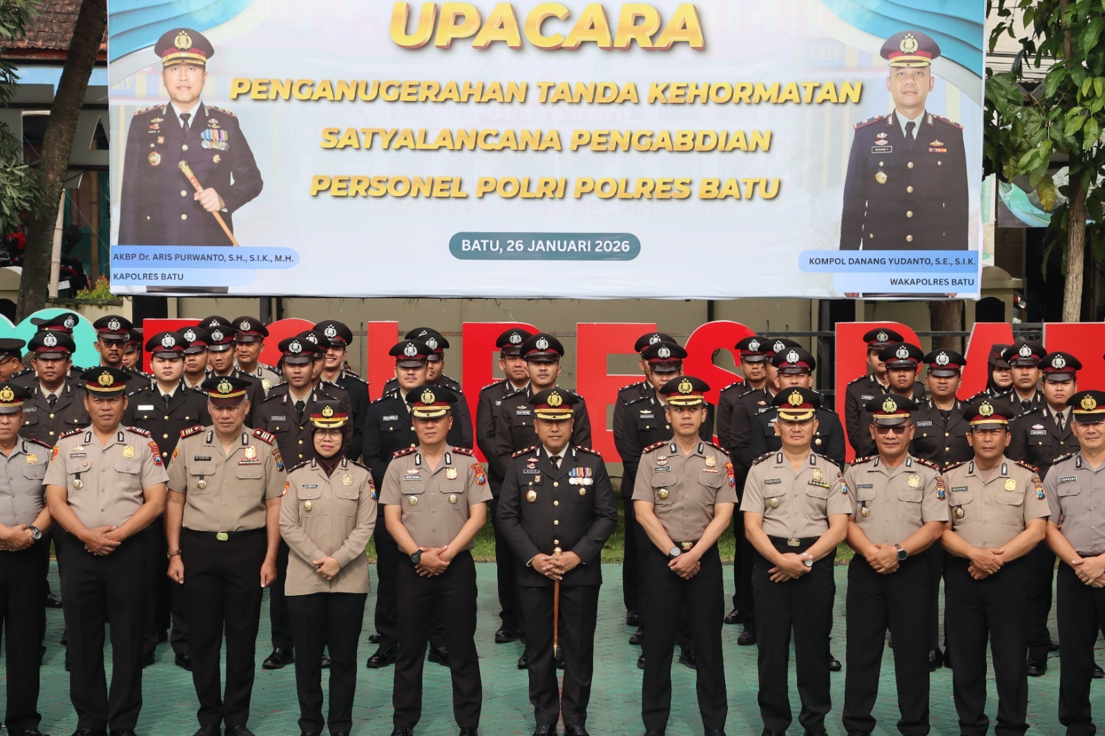 36 personel Polres Batu Terima Satyalencana Pengabdian 