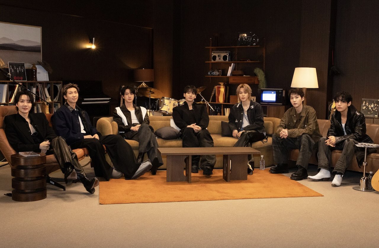 Jelang Konser Comeback ARIRANG di Gwanghwamun, RM BTS Cedera, Janji Tetap Sapa ARMY