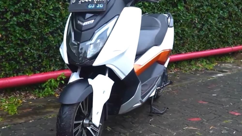 5 Motor Listrik Terbaik 2026, Polytron Fox 500 hingga Alva Servo X Jadi Pilihan Menarik