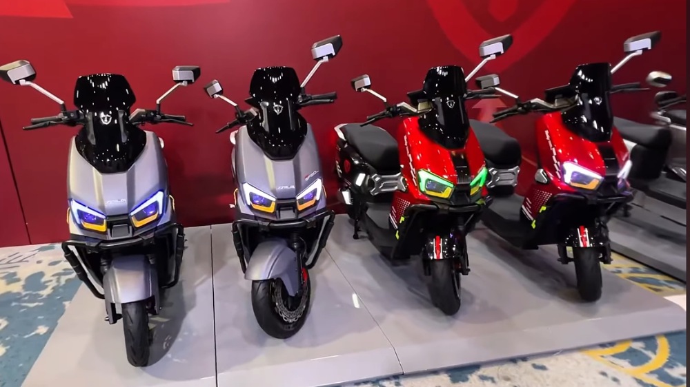 TAILG GF80L Jadi Sorotan, Motor Listrik Jarak Tempuh 120 Km dengan Dual Baterai Lithium