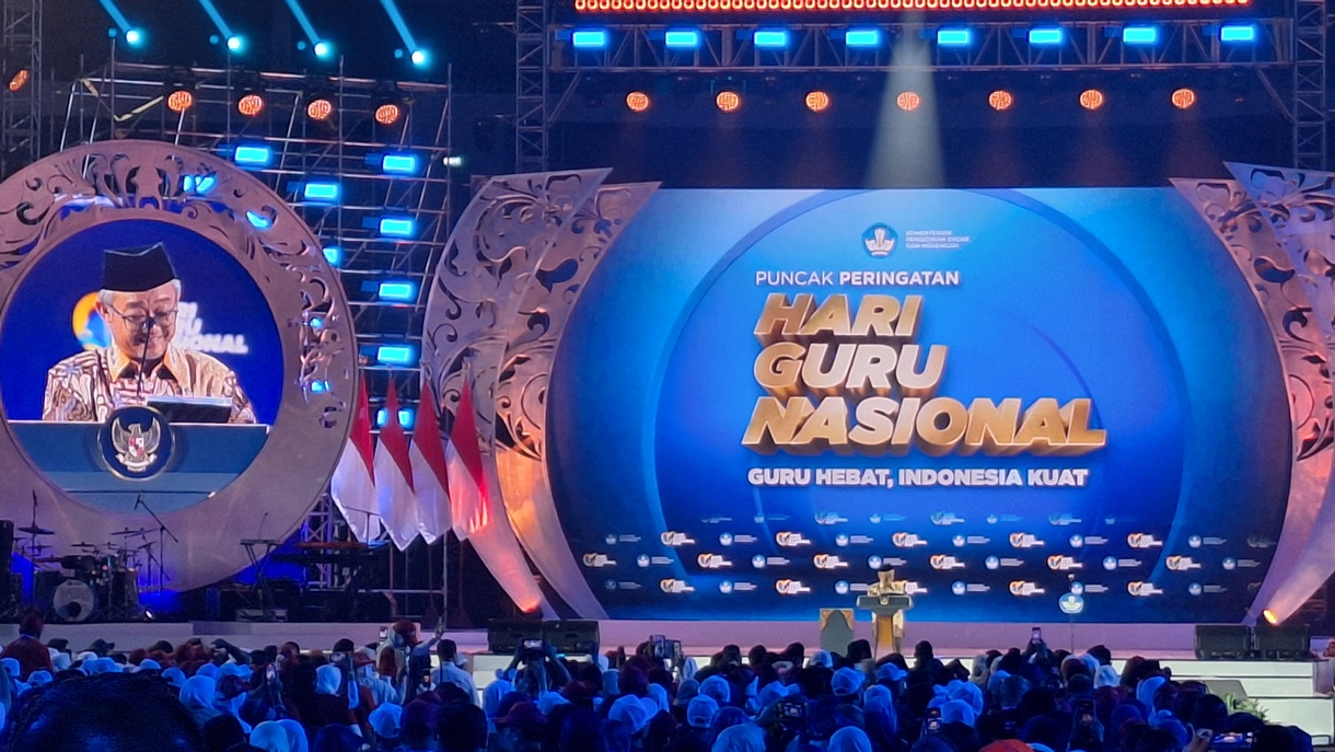 Mendikdasmen Lapor Presiden: Tunjangan Guru ASN dan Non-ASN Sudah Ditransfer ke Rekening