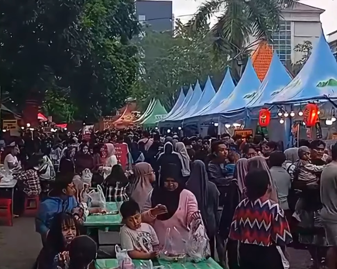 9 Pasar Takjil di Malang yang Bikin Ramadan Makin Hangat dan Berwarna
