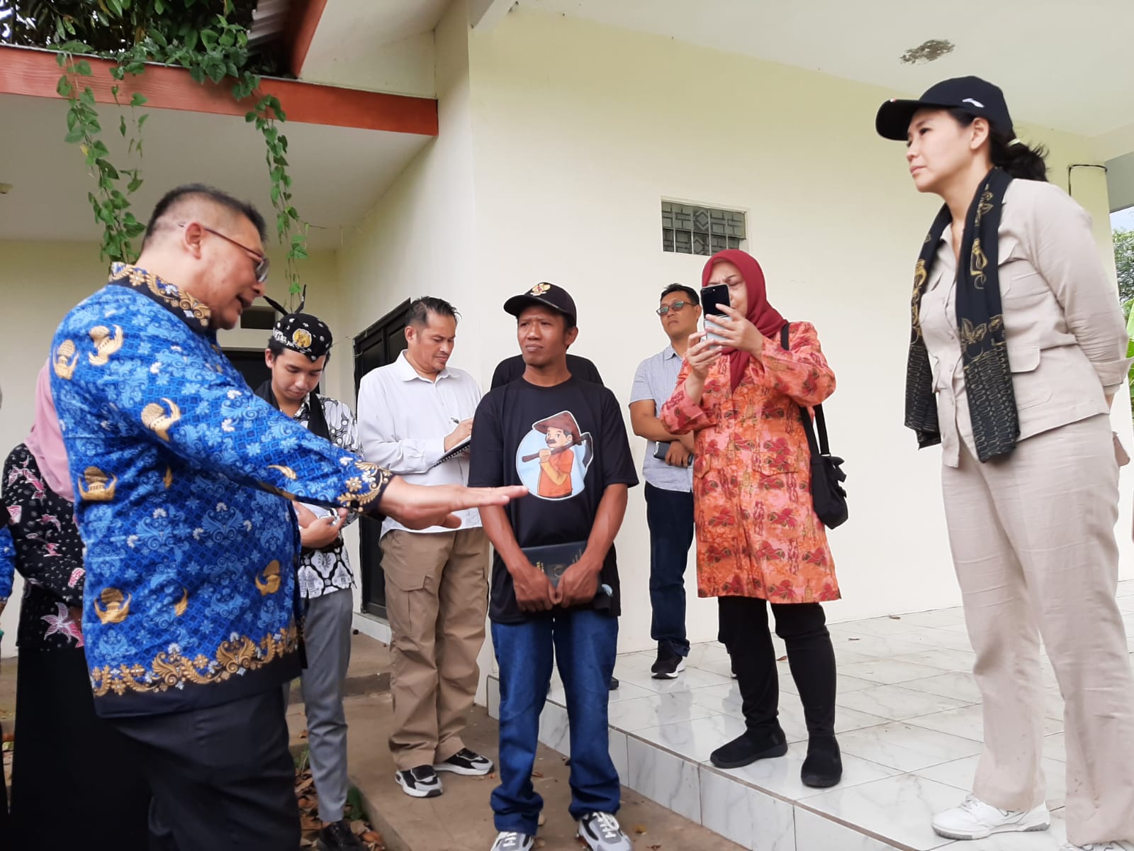 Wamen PPPA Veronica Tan Kunjungi Desa Kalisongo, Tinjau Penyiapan RBI Kampung Cempluk