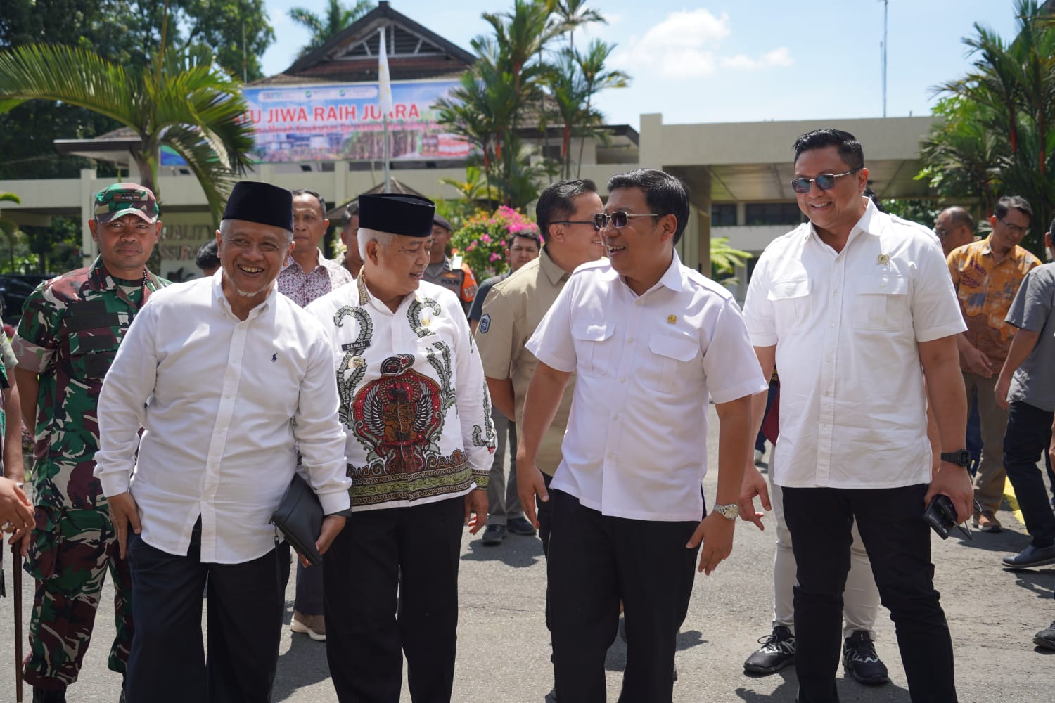 Bupati Malang dan Kepala Badan Pangan Hadiri Pembukaan Musim Giling PG Krebet Baru 2025