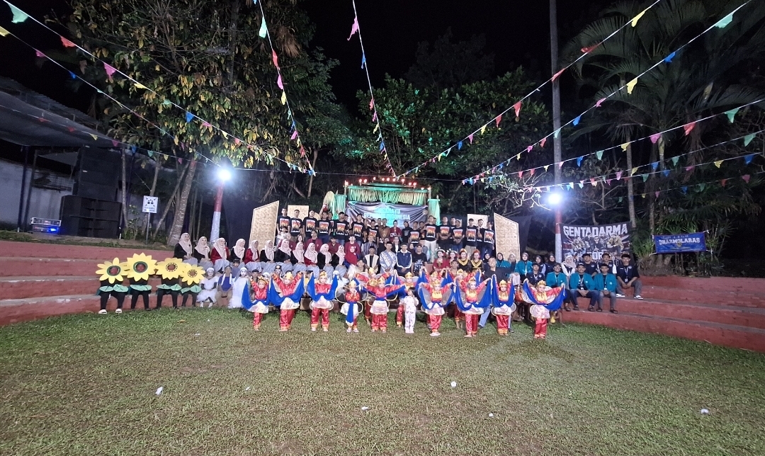 PMM UMM Latih Public Speaking Anak SD dan Branding Desa Seni Tulusbesar