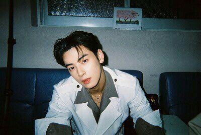   Wajah Cha Eun Woo Lenyap dari Peredaran Iklan usai Tersandung Kasus Penyelewengan Pajak Ratusan Miliar