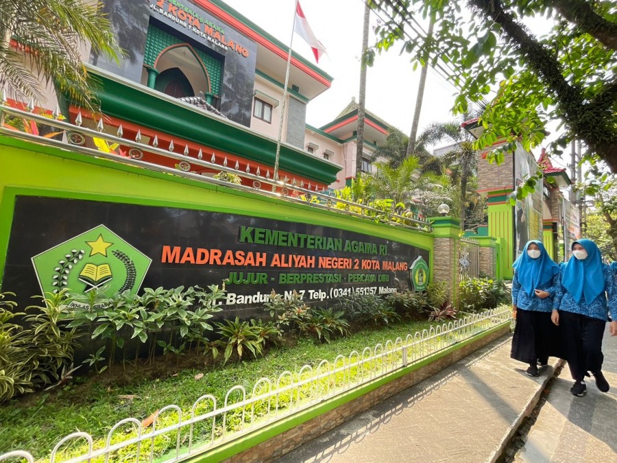 MAN 2 Kota Malang Masuk 20 Besar Sekolah Paling Berprestasi Nasional 2025 Versi Perpusnas