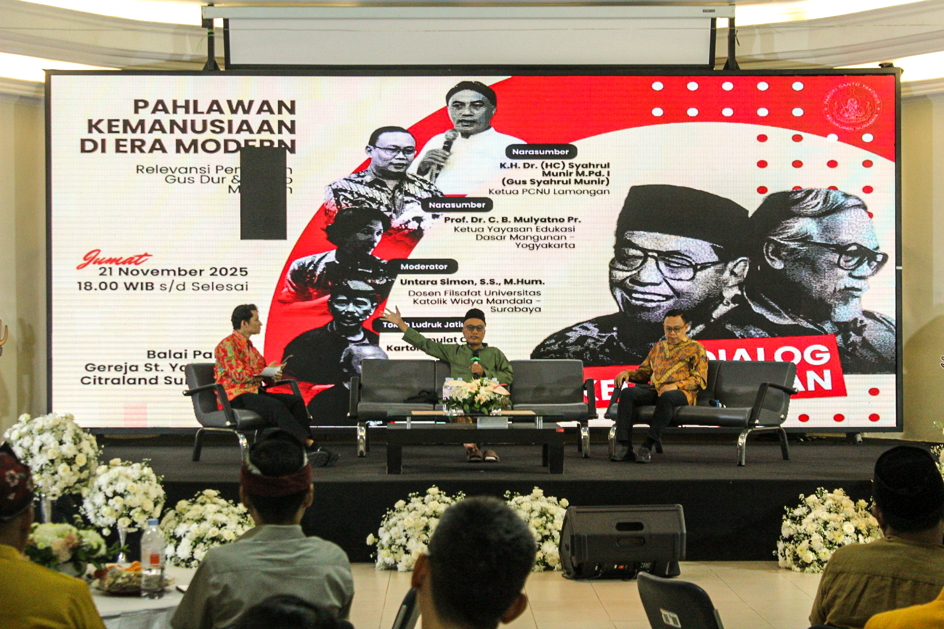 Gereja Katolik ‘Angkat’ Gus Dur dan Romo Mangun sebagai Pahlawan Kemanusiaan Era Modern
