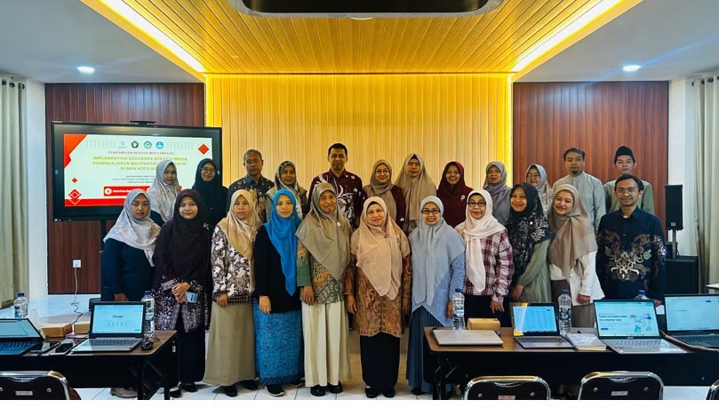 Guru MAN Kota Batu Dilatih GeoGebra oleh Tim UB, Pembelajaran Matematika Didukung Visualisasi 3D