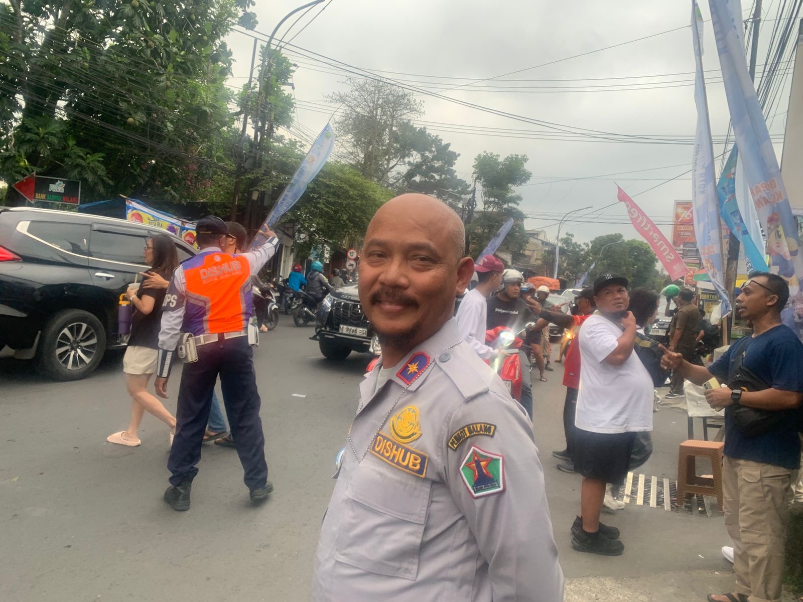 Jelang Final Basket Putra  Porprov IX Kota Malang vs Surabaya, Petugas Amankan Arus Lalin di Sekitar Venue