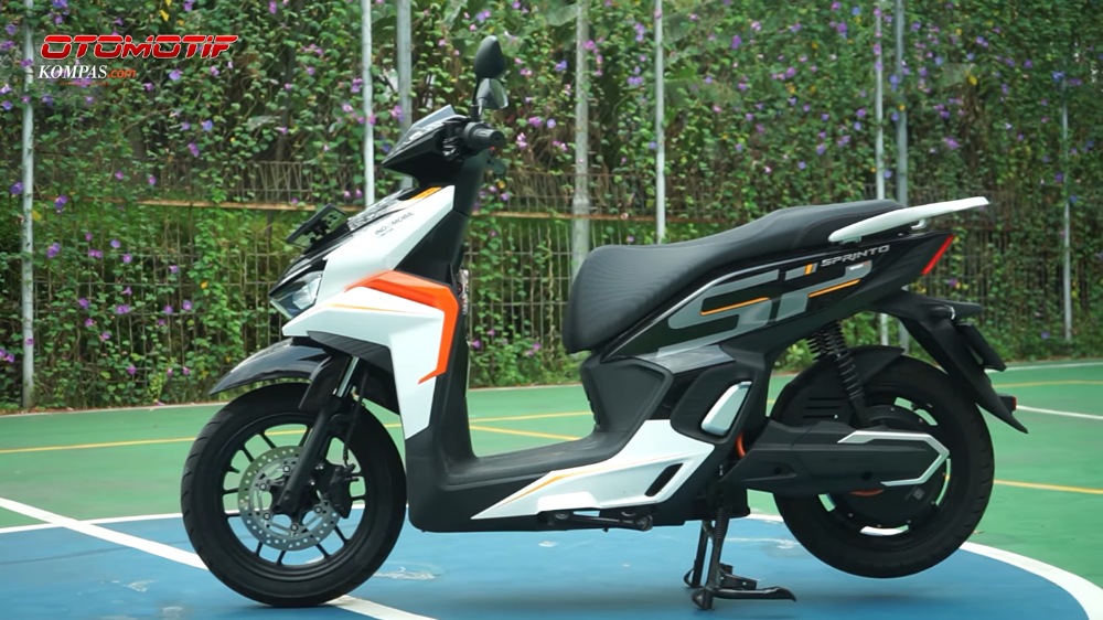 Indomobil E-Motor Sprinto Punya Fitur Lengkap, dari Layar Sentuh hingga Regenerative Braking Dua Level