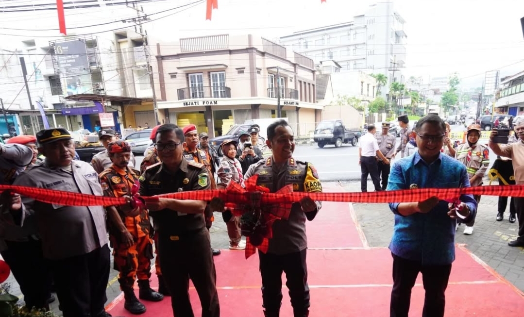 Operas Lilin Semeru di Batu Ditandai dengan Peresmian PAM Nataru di Batos