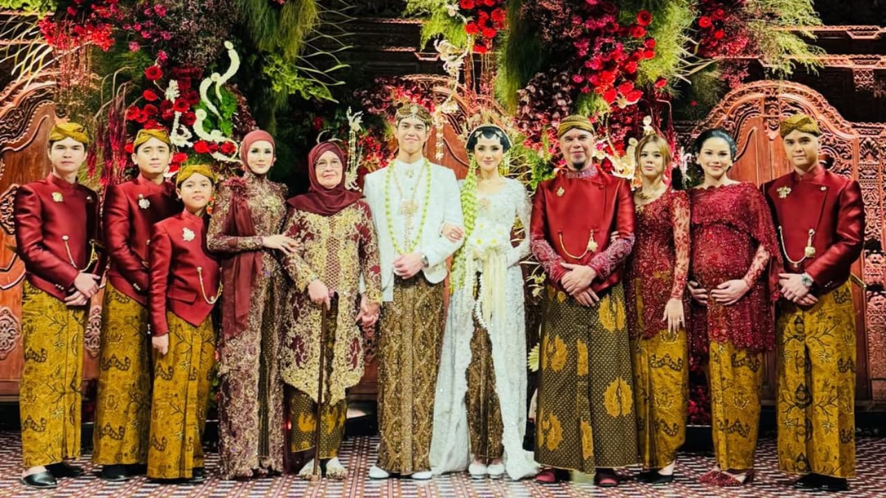 Prabowo Batal Hadir, Menteri dan Mantan Menteri Jadi Saksi Akad Nikah El Rumi dan Syifa Hadju 