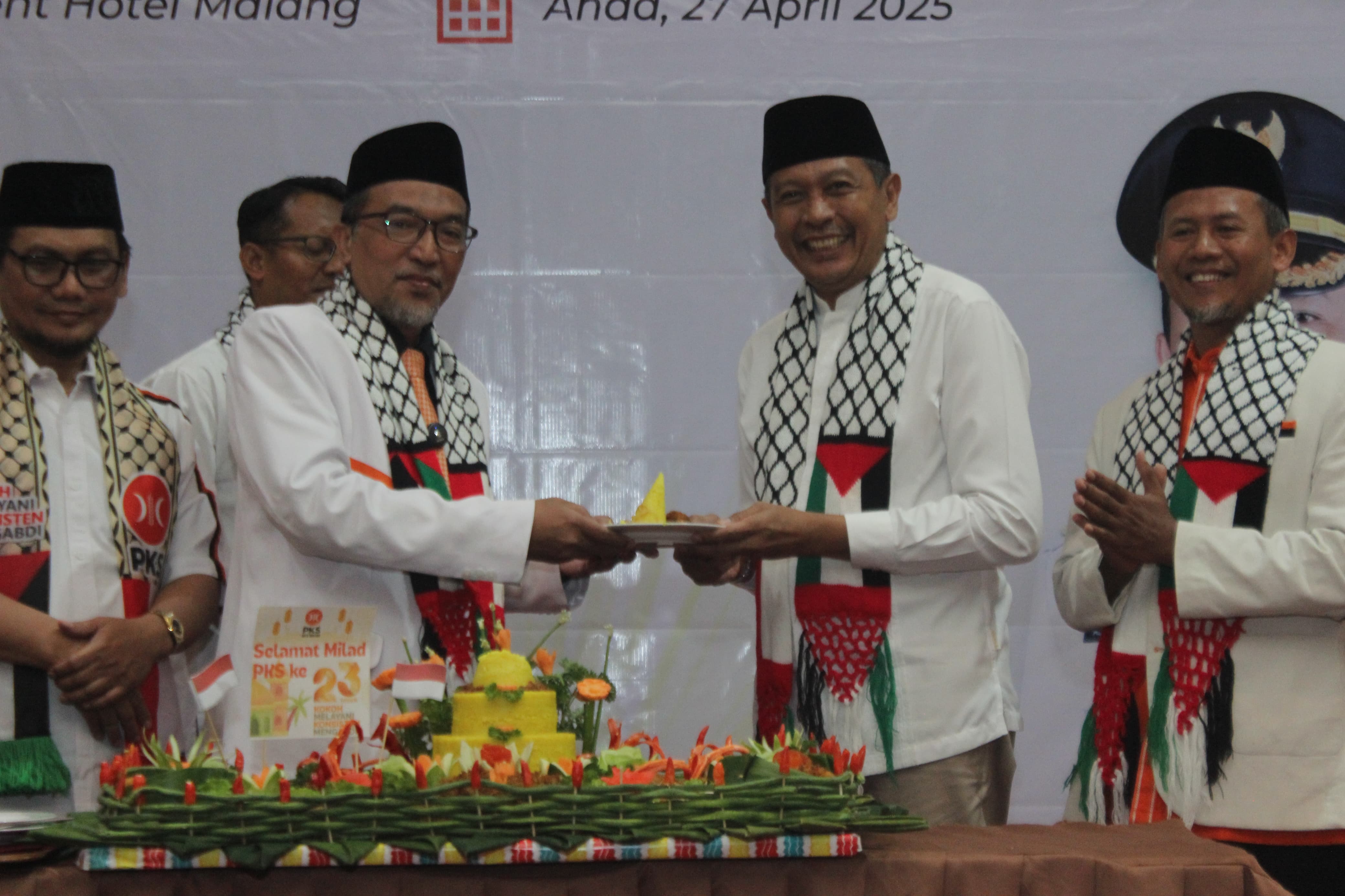 Hadiri Milad ke-23 dan Halalbihalal PKS Kota Malang, Walikota Wahyu Hidayat : Terus Jadi Pelopor Masyarakat 