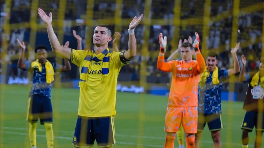 Greatness Is Earned! Spanduk Al-Nassr Iringi Perburuan 1.000 Gol Cristiano Ronaldo