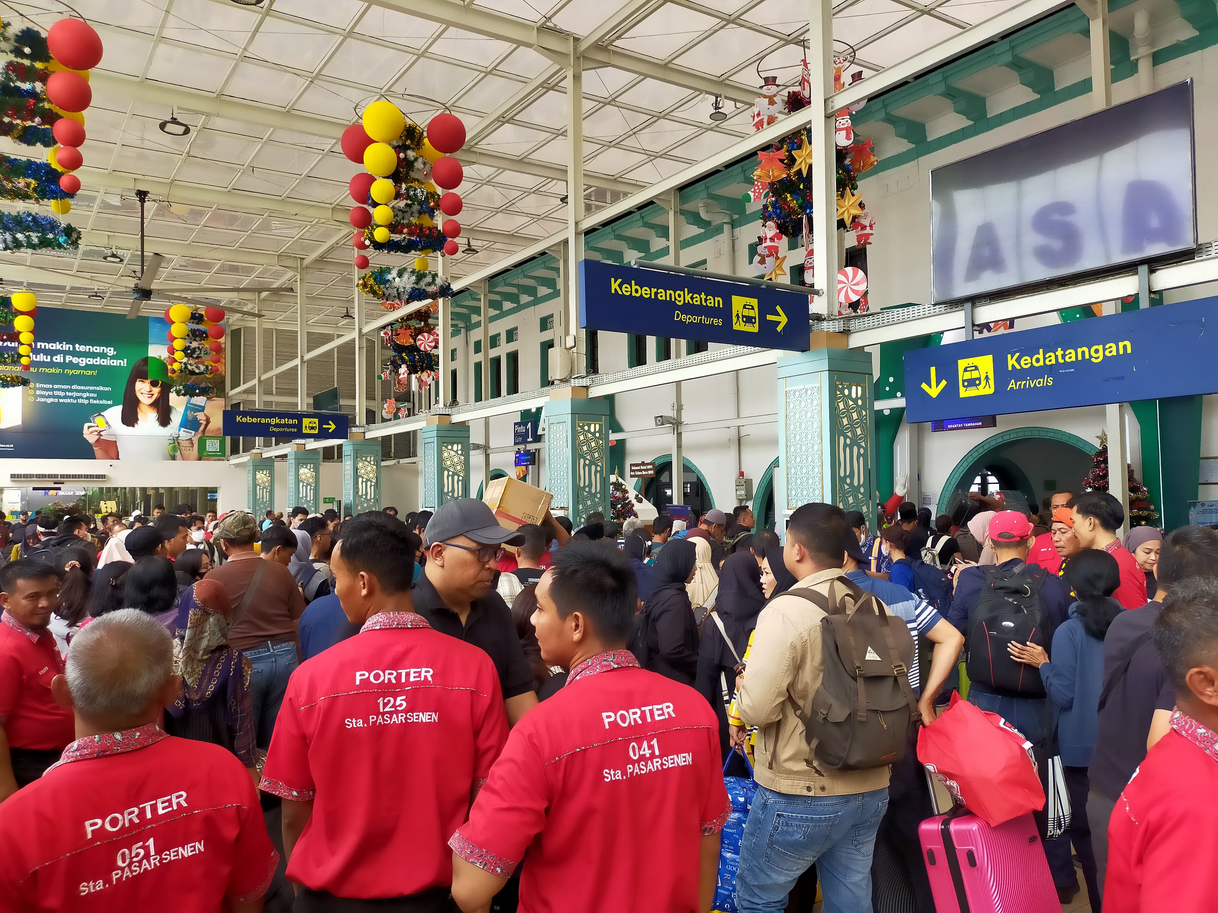 Perlu Porter di Stasiun? Bisa Pesan Lewat Aplikasi Access by KAI