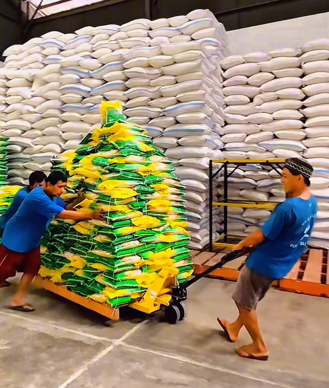 Bulog Pastikan Stok 59.000 Ton Beras Aman untuk Malang Raya Jelang Natal dan Tahun Baru