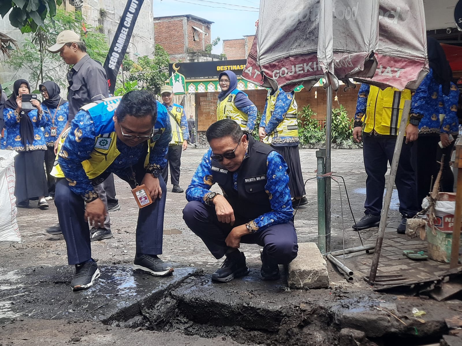 Temukan Drainase Penuh Sampah di Suhat,  Wali Kota Malang Ajak Warga Jaga Kebersihan