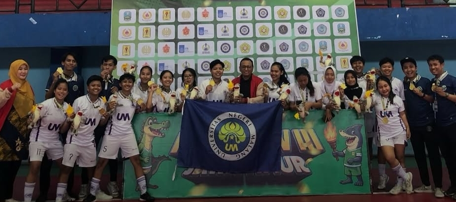 Tim Futsal Putri UM Mbois Lop! Hattrick Emas di Pomprov Jatim
