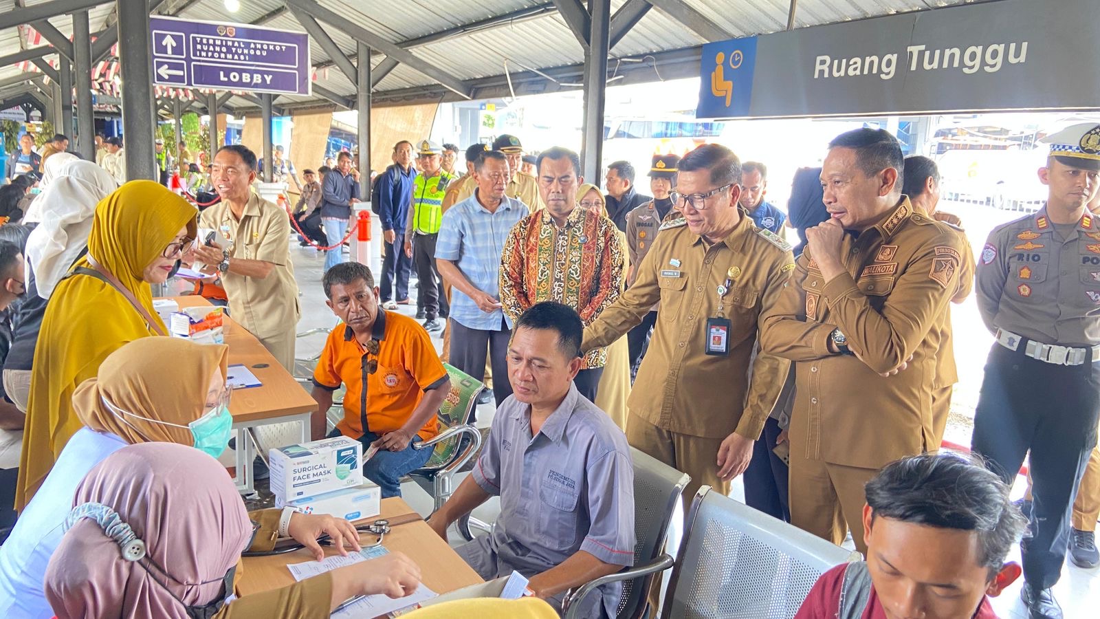 Jelang Arus Mudik, Sopir Bus di Terminal Arjosari Jalani Tes Kesehatan, Ada yang Terindikasi Alkohol