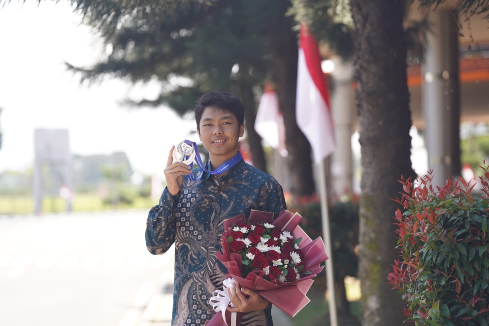 Saingi 90 Negara, Siswa MAN 2 Malang Sabet Perunggu Olimpiade Kimia Internasional