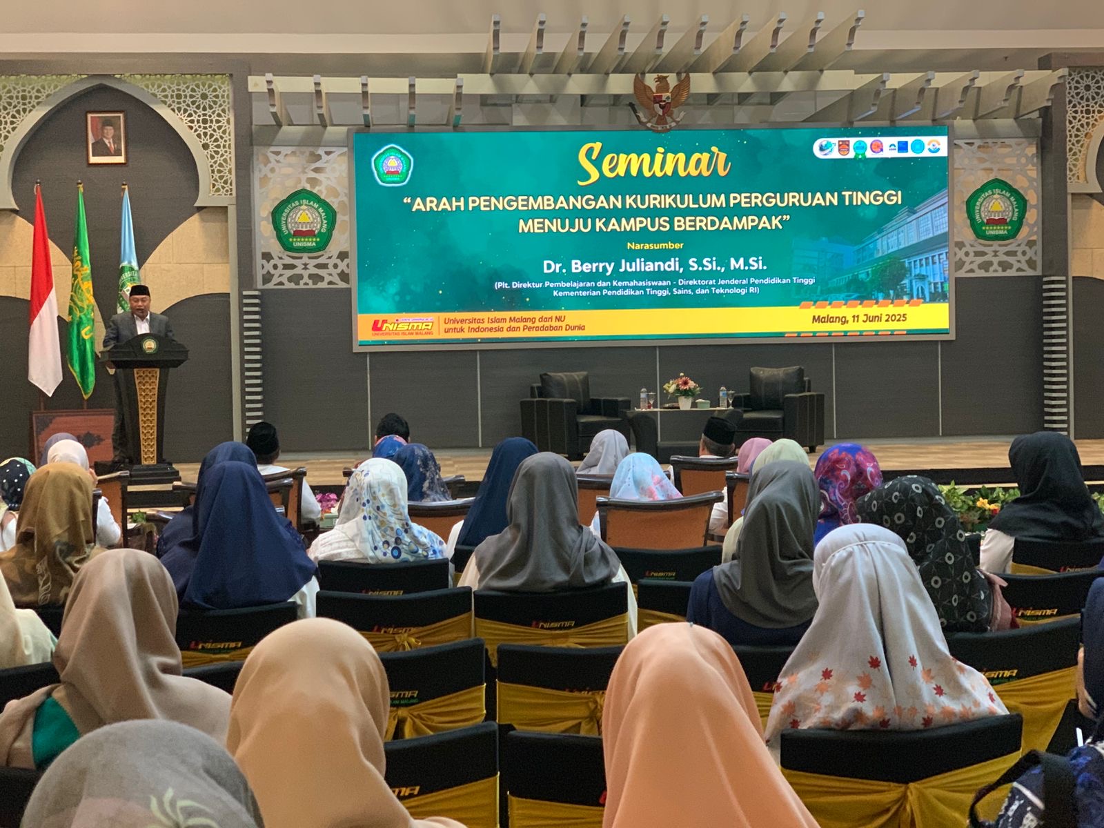 Unisma Gelar Seminar Nasional Kampus Berdampak, Rektor Ungkap Strategi Transformasi Kurikulum