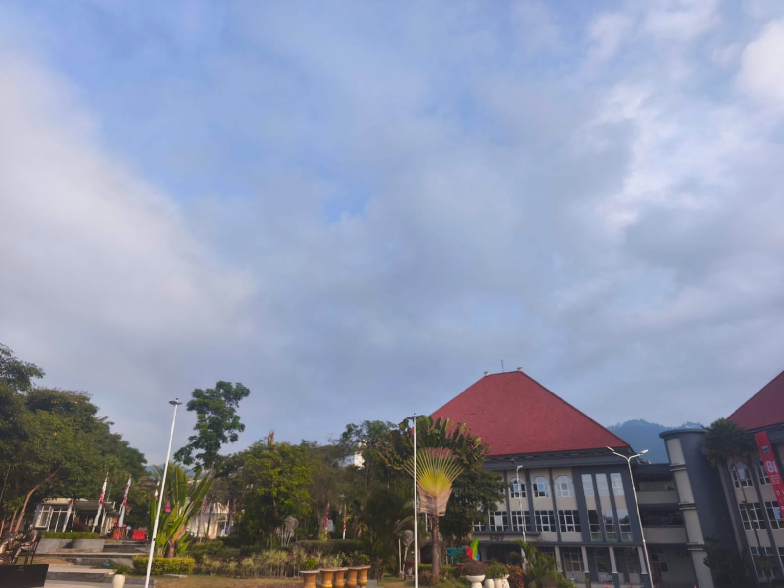 Cuaca Kota Batu 31 Agustus 2026: Kabut Dominan, Suhu Dingin hingga 26 Derajat