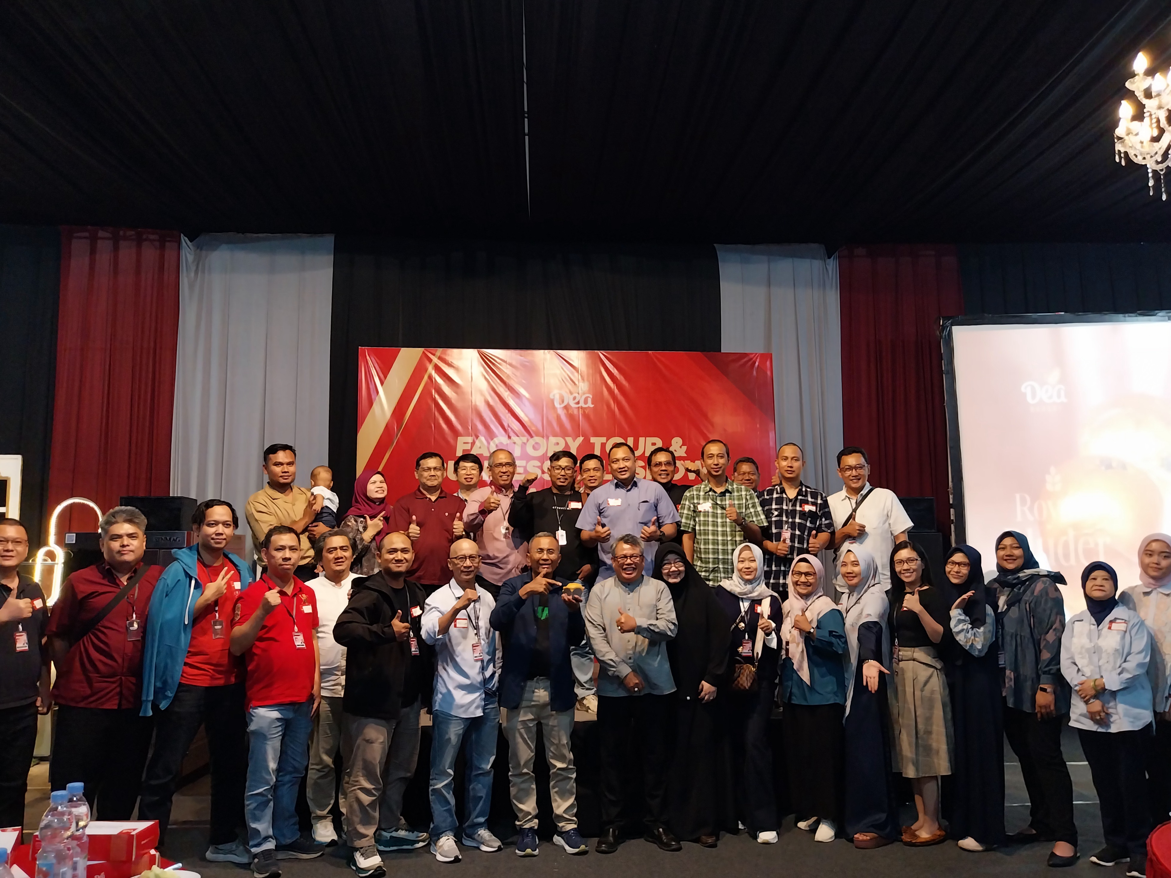 Jalan-jalan Tambah Cuan Makin Manis, Dahlan Iskan Luncurkan Royal Bludder di Dea Bakery Malang