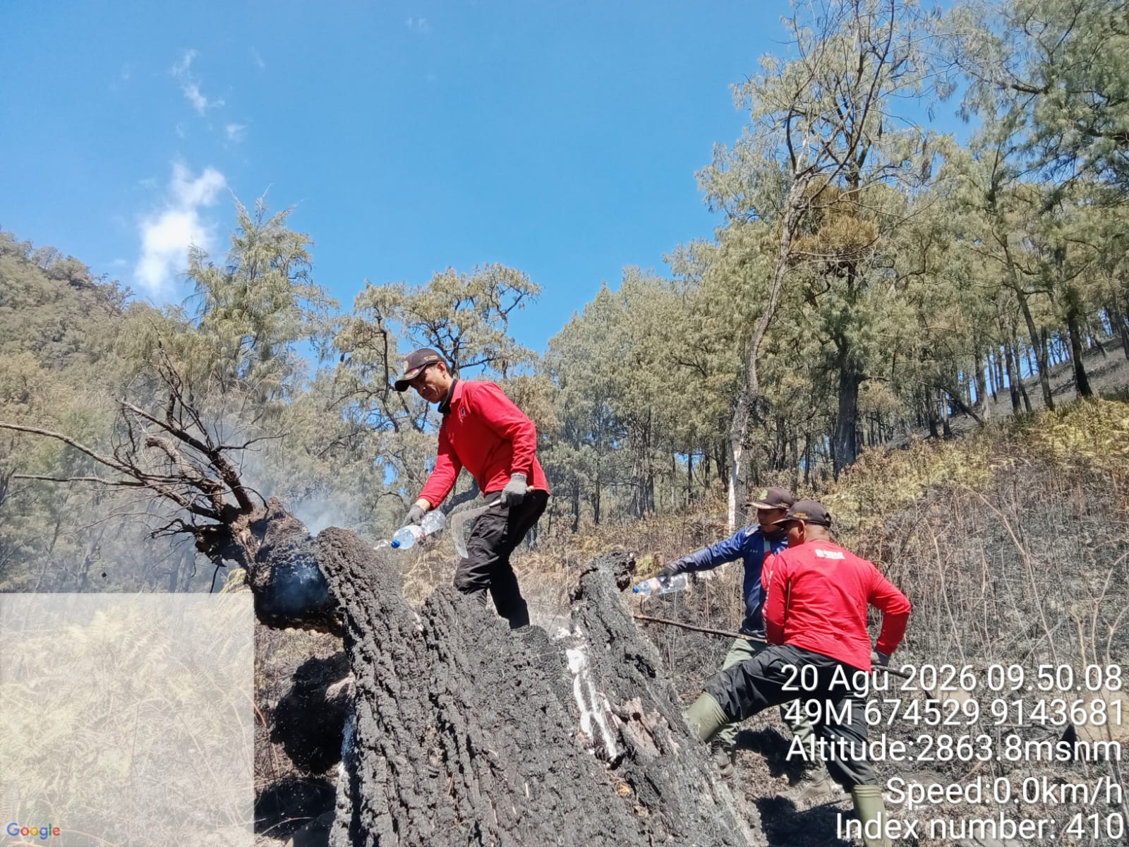 Api Gunung Arjuno Padam, Helikopter Dikerahkan untuk Basahi Area Rawan