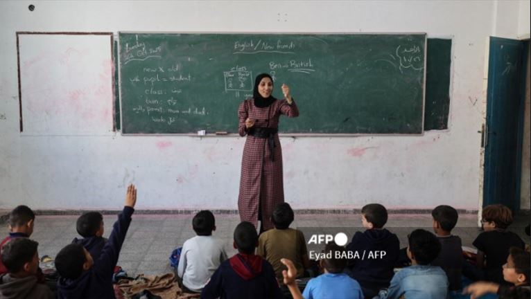 Anak-Anak Gaza Kembali ke Sekolah Setelah Dua Tahun Perang dan Hidup di Pengungsian