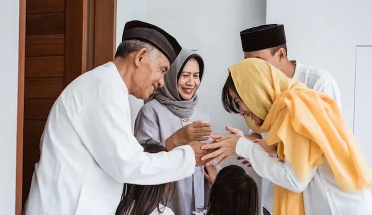 Etika Bertamu saat Lebaran yang Sering Dilupakan: Jam Berkunjung Tak Tepat hingga Singgung Privasi Tuan Rumah
