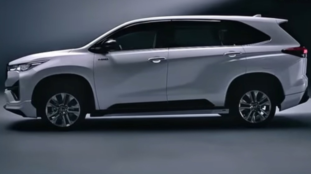 BYD M6 DM vs Veloz Hybrid dan Zenix, Berapa Lama Balik Modal dari Hemat Energi?