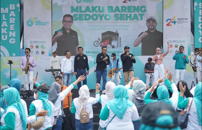 10.000 Peserta Ramaikan “Mlaku Bareng Sedoyo Sehat” di Kota Batu, Berhadiah Utama 2 Tiket Umrah  