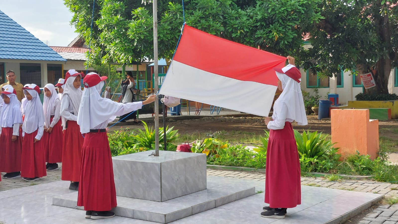 Indonesia Raya 3 Stanza untuk Upacara HUT RI 2026, Ini Lirik dan Makna Setiap Baitnya