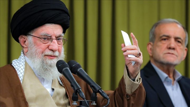 Sosok Khamenei yang 37 Tahun Menjadi Pemimpin Tertinggi Iran 