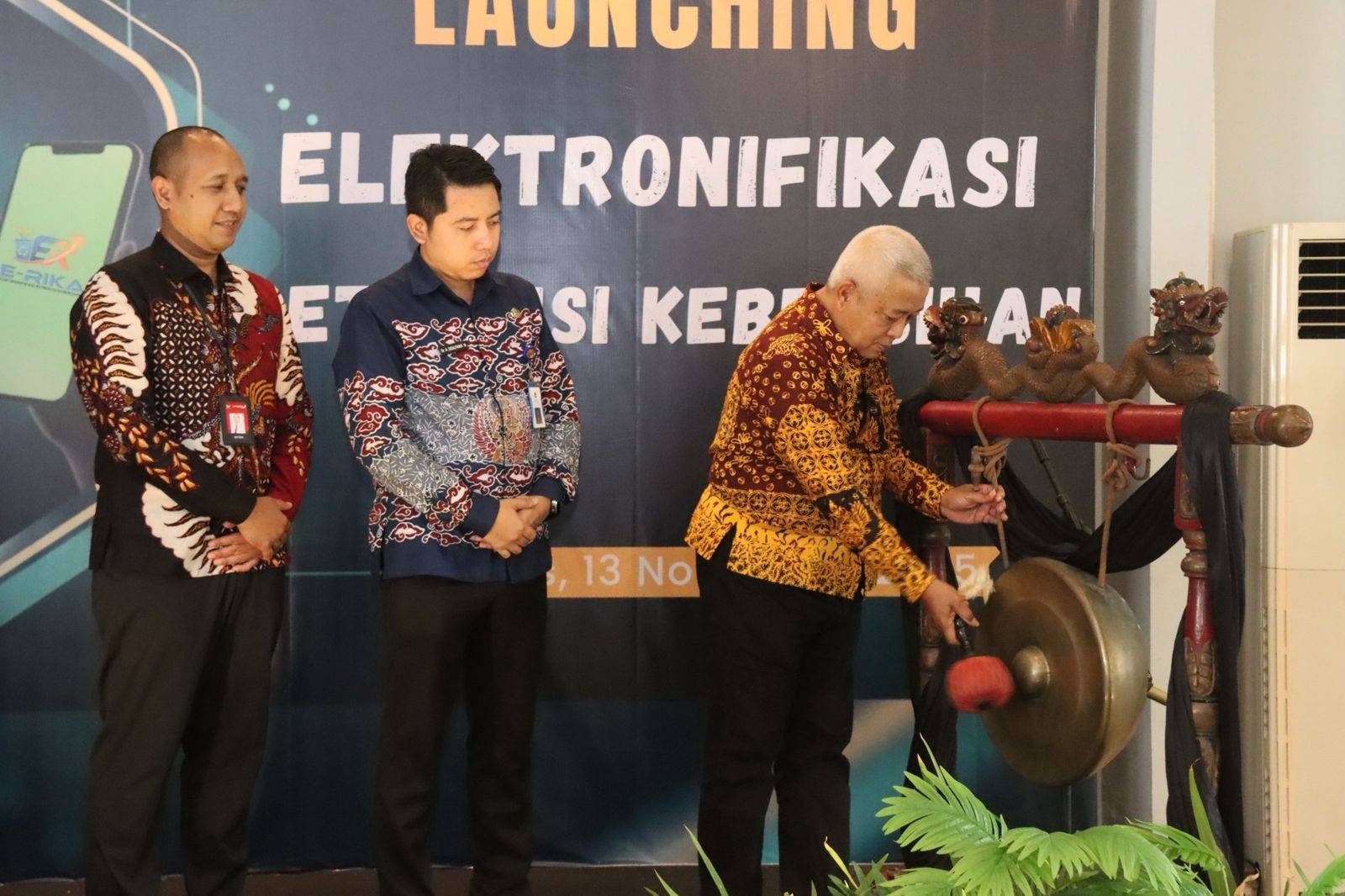 Didukung Bank Jatim Cabang Kepanjen, Pemkab Malang Luncurkan Aplikasi Layanan Iuran Kebersihan Digital, E-RIKA
