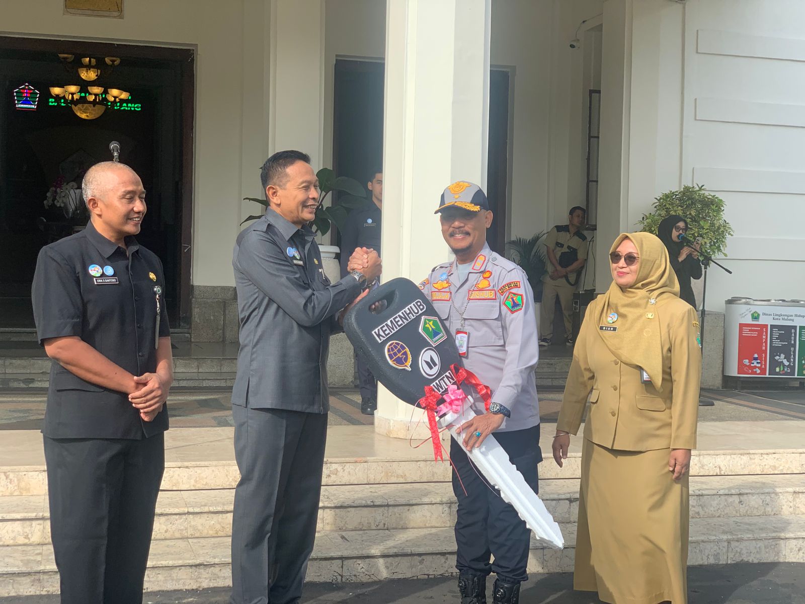 Kota Malang Dapat Bus Sekolah Baru Bantuan Kemenhub