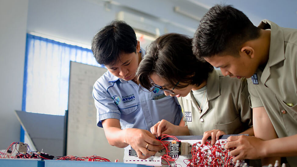 9 Alasan Mengapa Pendidikan Vokasi Jadi Pilihan Tepat untuk Karier