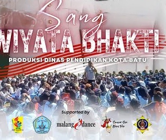 Memperingati Hardiknas, Digelar Tari Masal Sang Wiyata Bhakti di Stadion Brantas