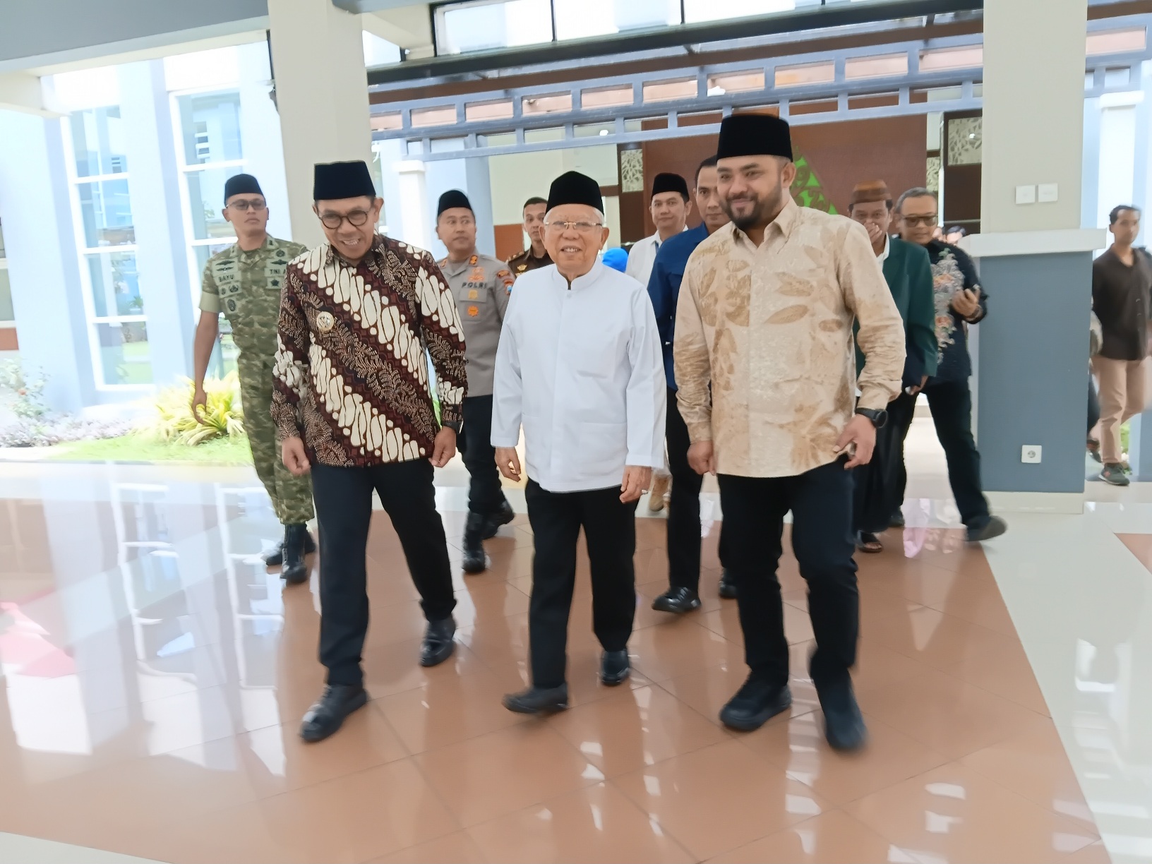 Tidak Makan Nasi, Ma'ruf Amin Pilih Kentang Keju Bakar Khas Batu