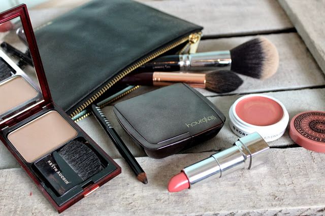 Aktivitas Padat, Makeup Harus Tetap On Point! Ini 9 Cara Touch Up Kilat dengan Alat Seadanya dan Waktu Sempit!