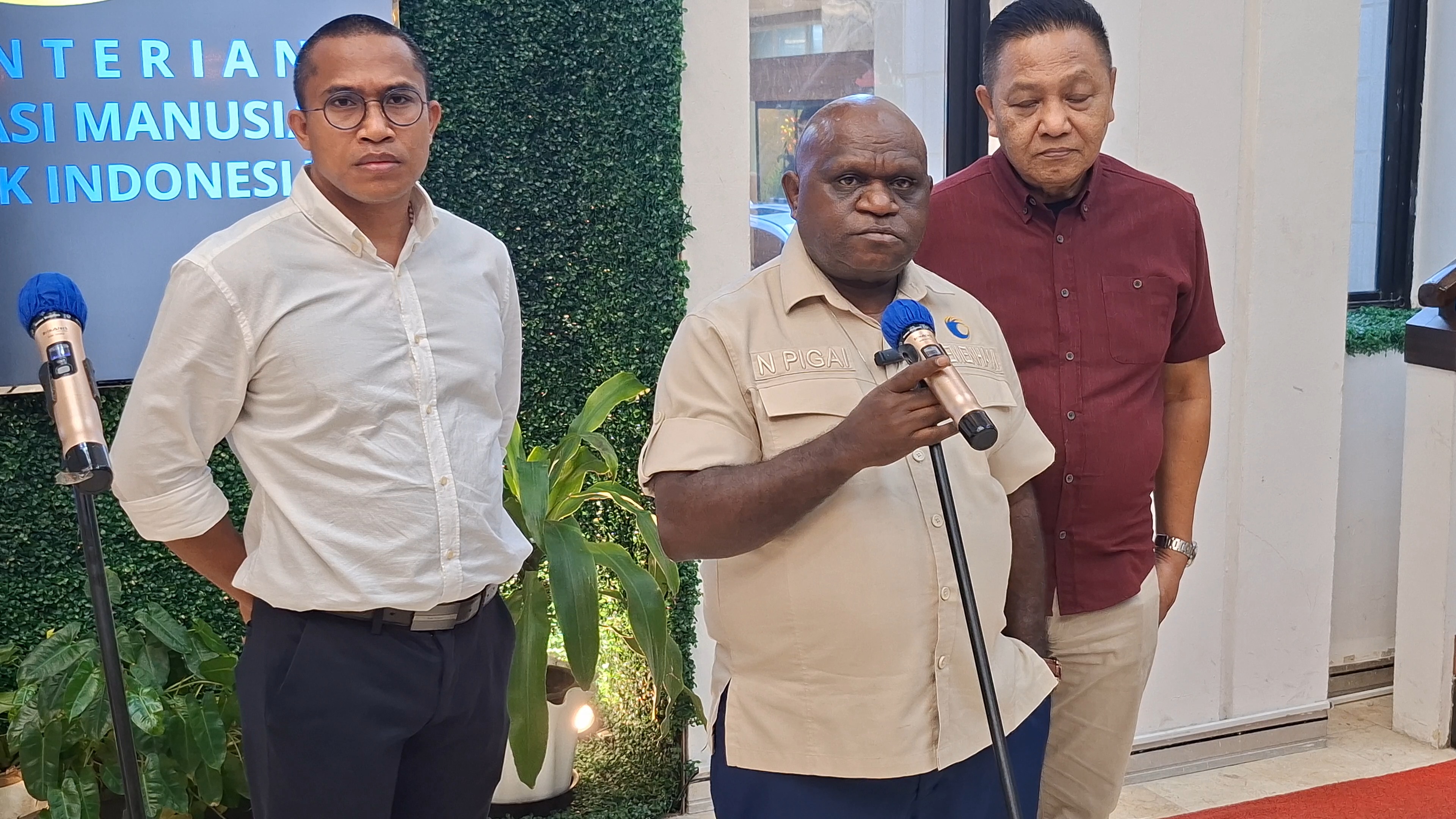 Menteri HAM Pigai Ingatkan Meutya Hafid Tidak Mengkriminalisasi Amien Rais